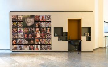 Business Center in Frankfurt Innenstadt mit kreativem Eingangsbereich